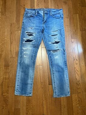 American Eagle Outfitters Light Blue Distressed Slim Straight Jeans